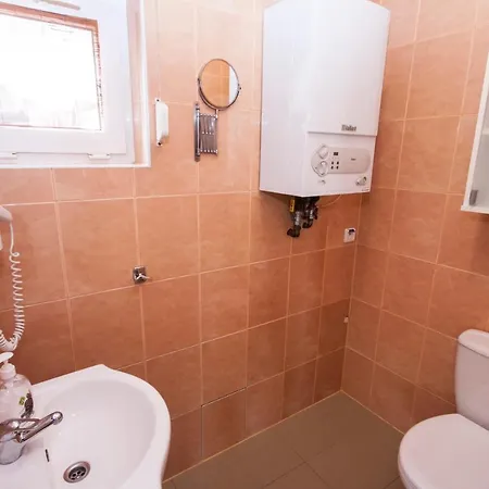 ホリデーパーク Osrodek Wczasowy Kala ポビエロボ