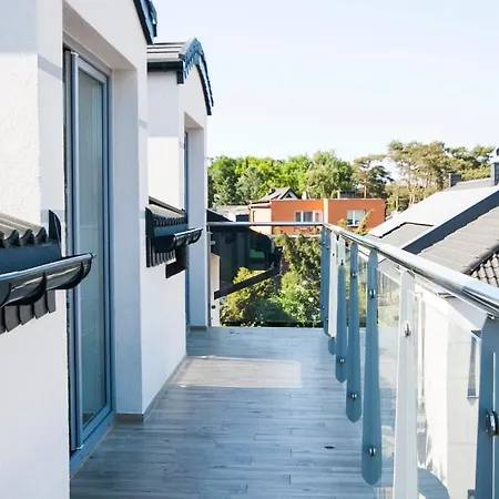 ホリデーパーク Osrodek Wczasowy Kala ポビエロボ